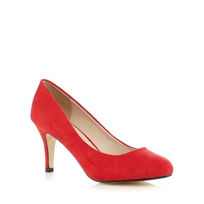 Red textured court shoes